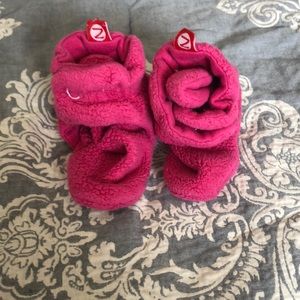 Pink Zutano Booties 👶🏻